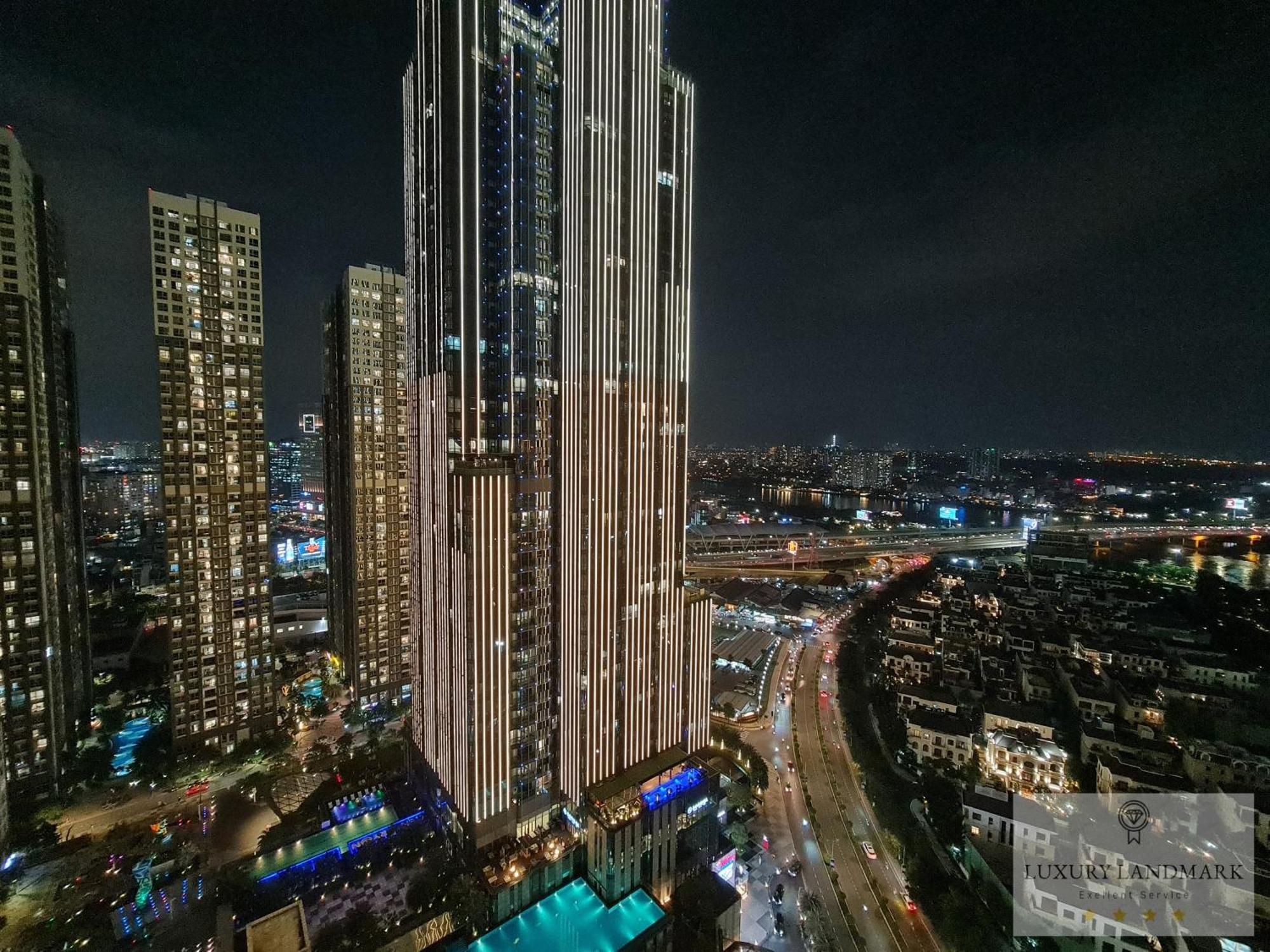 Appart hôtel Sky Park - Vinhomes Central Park 4*